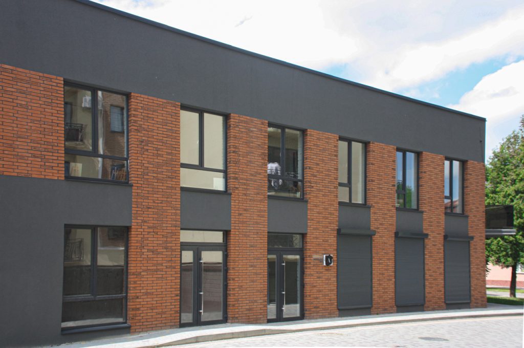 IMG_3932 E CLINKER - ТЕХАС 43,44 | FTS STRUCTURE LINE F - 205 (FTS FACADE) | FTS Клей дисперсійний - ГРАФІТ